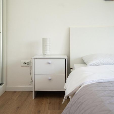 Bright 2Bdr Apartment With Balcony - Free Parking サラエヴォ エクステリア 写真