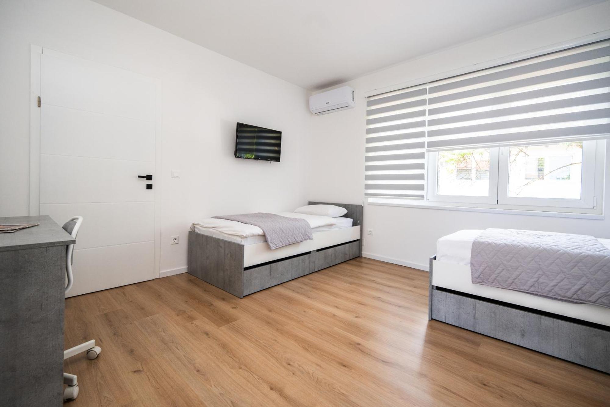 Bright 2Bdr Apartment With Balcony - Free Parking サラエヴォ エクステリア 写真