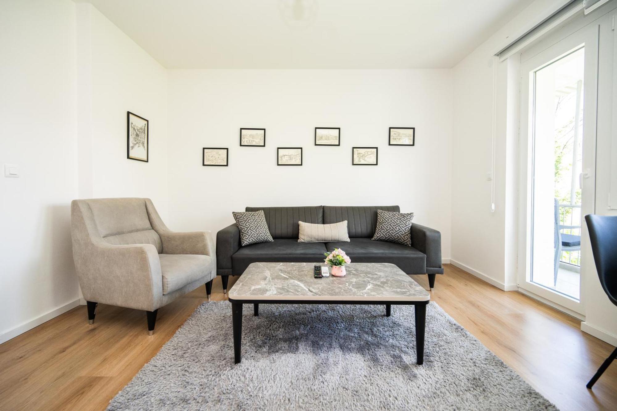 Bright 2Bdr Apartment With Balcony - Free Parking サラエヴォ エクステリア 写真